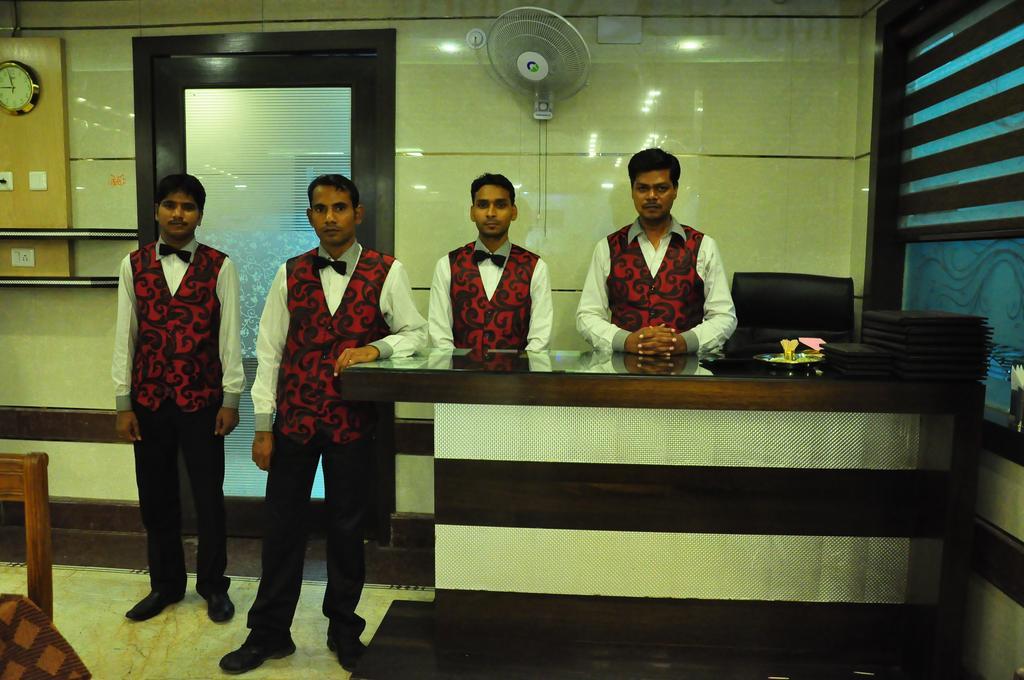 Hotel Basera Brij Bhoomi Vrindāvan מראה חיצוני תמונה