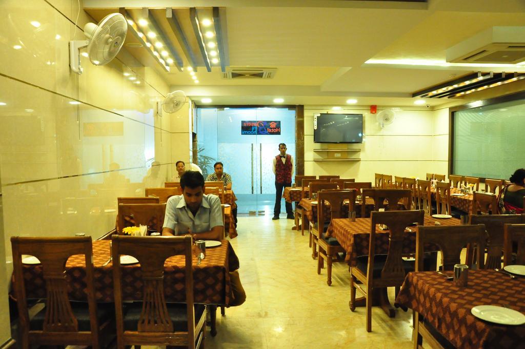 Hotel Basera Brij Bhoomi Vrindāvan מראה חיצוני תמונה