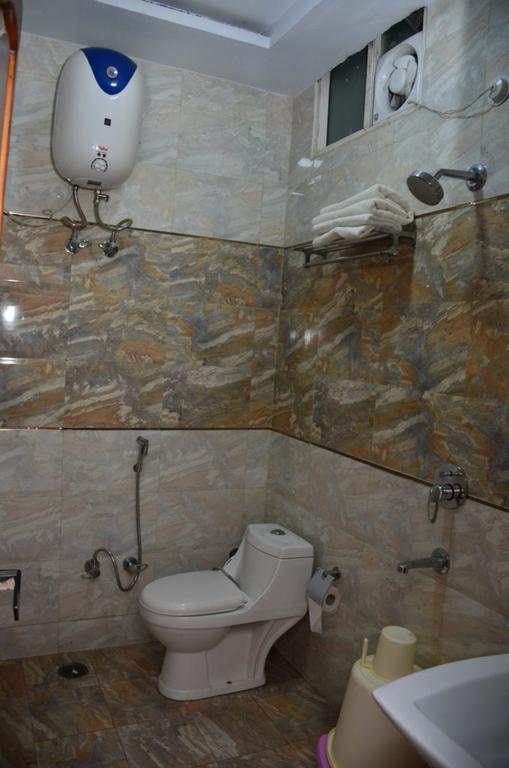Hotel Basera Brij Bhoomi Vrindāvan מראה חיצוני תמונה